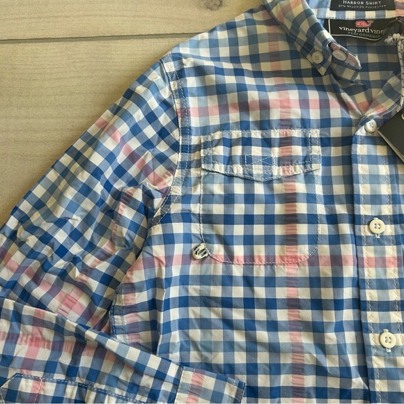 NWT Vineyard Vines Blue and Pink Harbor Performance Button Down Shirt - Picture 3 of 7